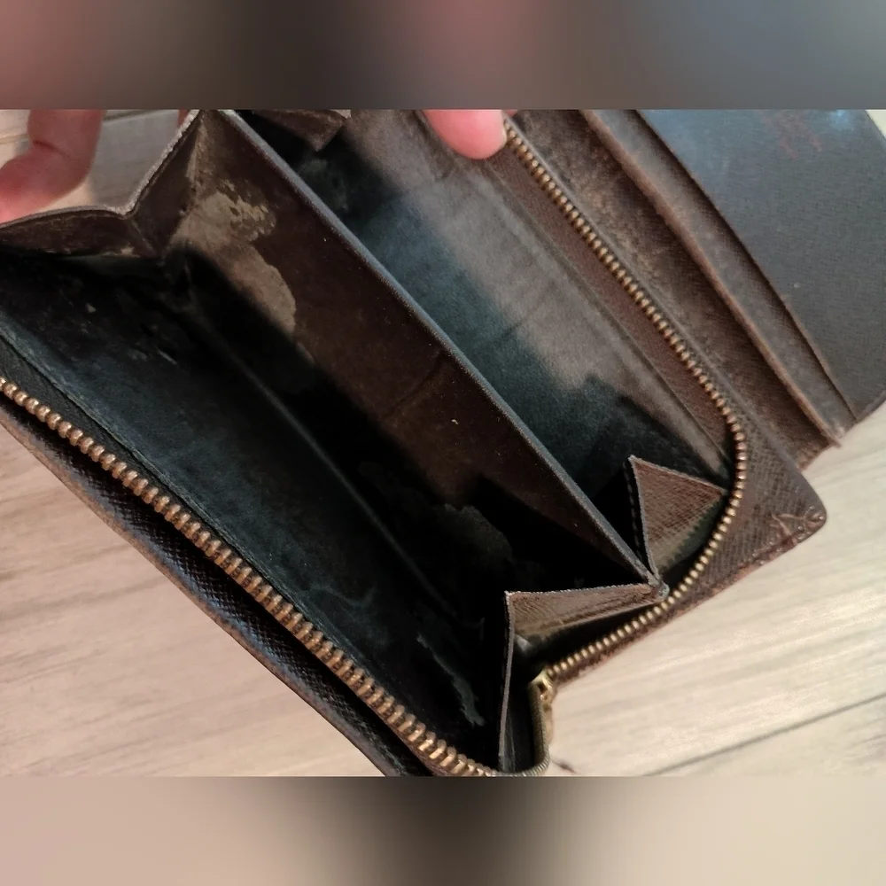 Louis Vuitton, Damier Ebene Tresor Bi-Fold Zip Wallet